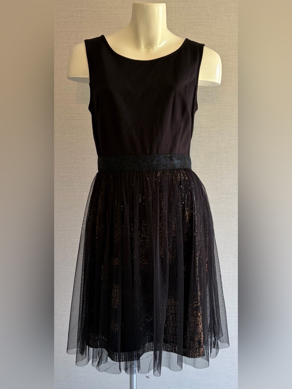 Size 8 Betsey Johnson Black Sequin Tulle Midi Dress